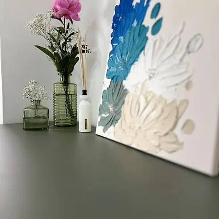 Helle Apartment Prath